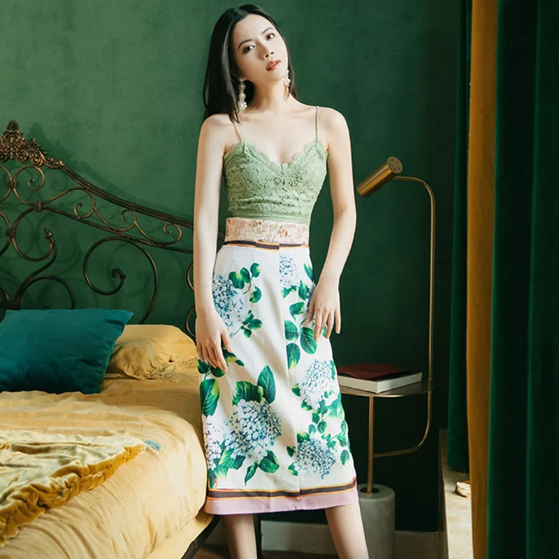 

High Quality Jacquard Patchwork Hydrangea Print Bodycon Long Skirt and Green Lace tube top strap Tops 2 piece set Women