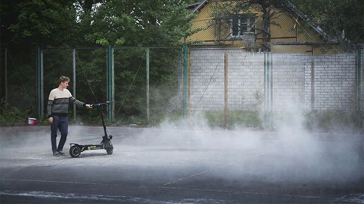 Cheap 11inch electric scooter 3200W Off-road motor 60V 20ah -30ah lithium battery Double front rear wheel drive top speed 80km/h 3 Cheap 11inch electric scooter 3200W Off-road motor 60V 20ah -30ah lithium battery Double front rear wheel drive top speed 80km/h 3