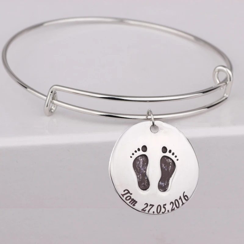 

Personality Customized Baby Feet Bangles for Mom and Kids Name & Date Can Custom Handmade Jewelry Accept Drop Shipping YP3068
