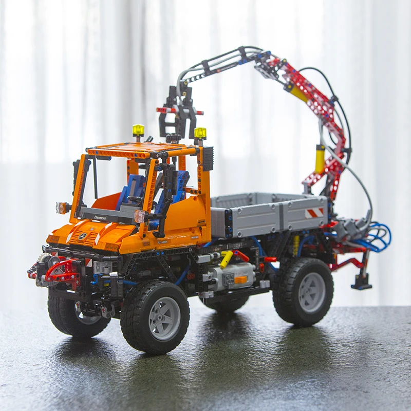 

LEPIN 20019 Technical Series Mechanical Truck Unimog U400 Set Building Blocks 2088pcs Compatible 8110 Electric Car Children Toys