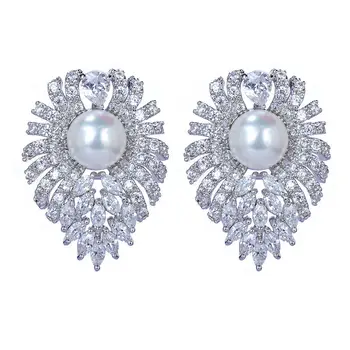 

2016 Exquisite white gold Color leaves shape stud Earrings with AAA CZ,pearl earrings/double Imitation pearl earrings GLE4743