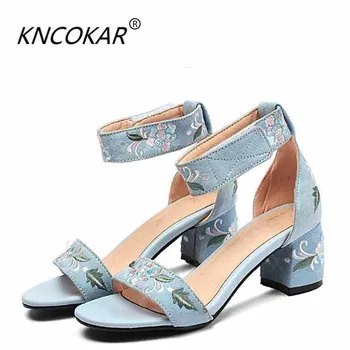 

In the summer of 2018, the new type of buckles and sandals are made with the ladies' shoes.