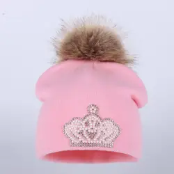От 0 до 3 лет Детские вязаные зимняя шапка Кепка девочка мальчик дети хлопок фуксия помпоном детей шапочки короны Повседневная помпонами