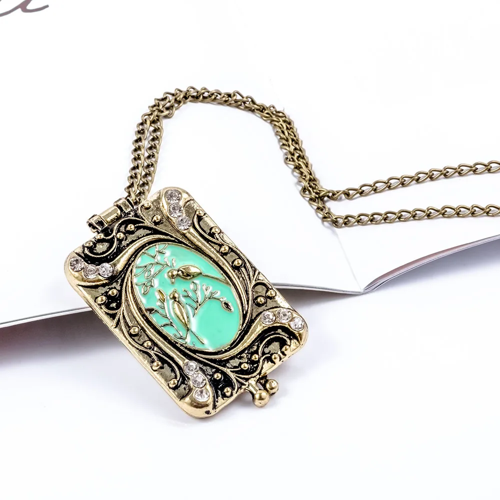 

Vintage Crystal Bird Pattern Photo Locket Box Pendant Necklace for Women Jewelry Gift for Lover