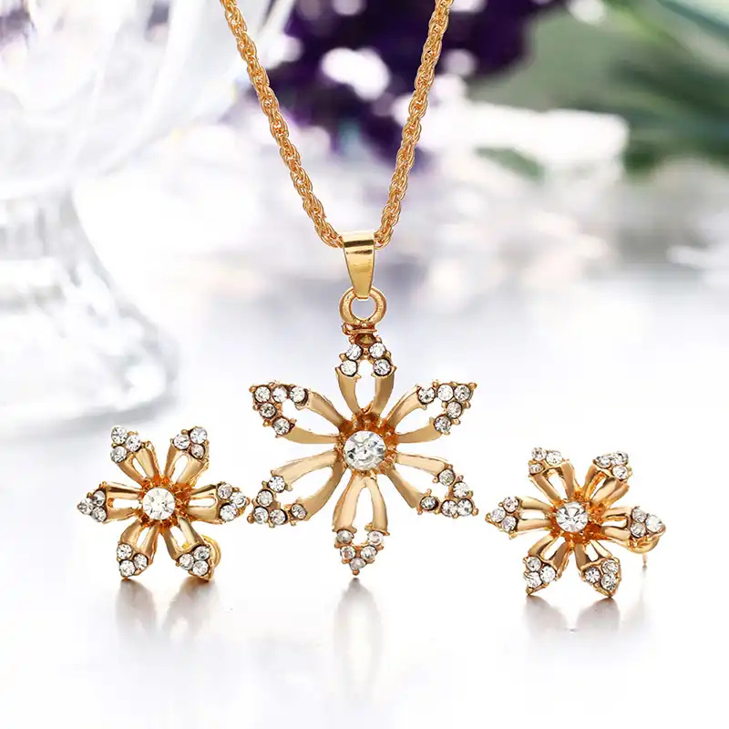 Amber crystals necklace and earrings set