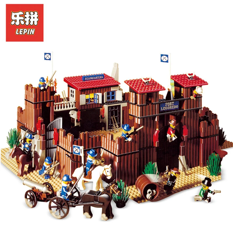 

In Stock Lepin Movie Series 724Pcs 33001 Western Cowboys Fort Lepinredo Model Building Kits Blocks Bricks Kid Toys Gift 6769
