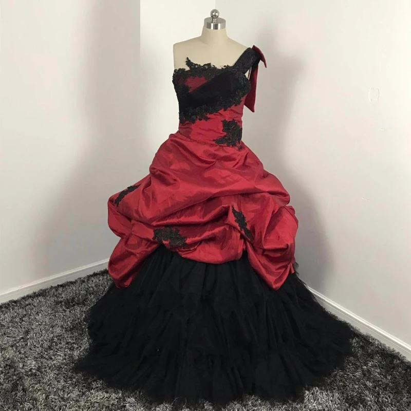 Gothic 2018 Red And Black Wedding Dresses Robe De Mariage