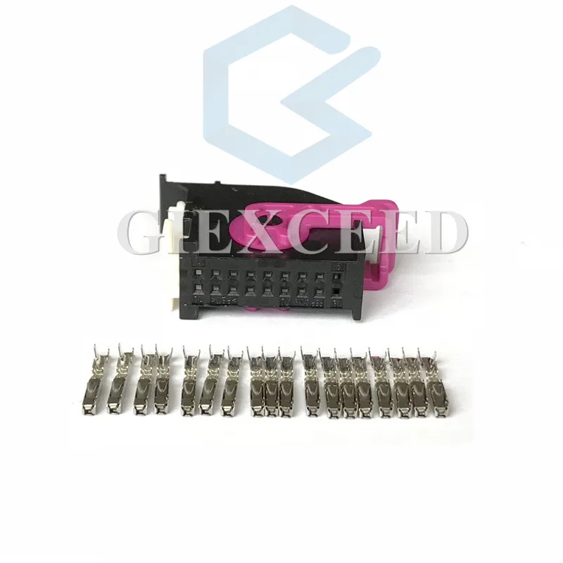 18 Pin 5Q0 972 718A ECU 5Q0972718A автомобильный фотомагнитола для гольфа Lamando|Кабели адаптеры и