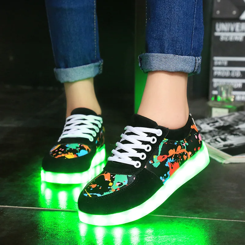 Женская обувь с подсветкой; Светящиеся женские кроссовки; светящаяся обувь для мужчин; светильник; обувь для взрослых; zapatillas; обувь со светодиодами размера плюс 44