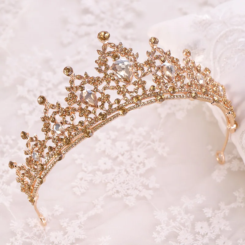 

Baroque Gold Champagne Crystal Heart Bridal Tiaras Crown Rhinestone Pageant Diadem Veil Tiara Headbands Wedding Hair Accessories