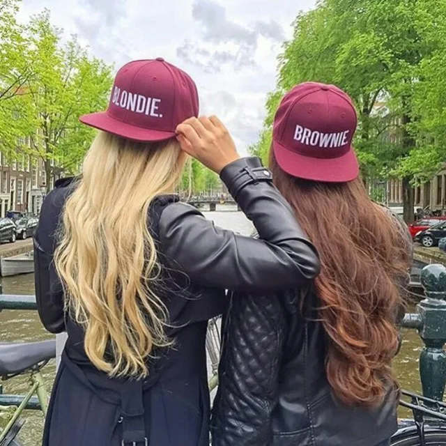 BLONDIE домовой вышивка Snapback Шапки подруга Для женщин Подарки для нее бордовый Бейсбол шапки хип-хоп Регулируемый Gorras