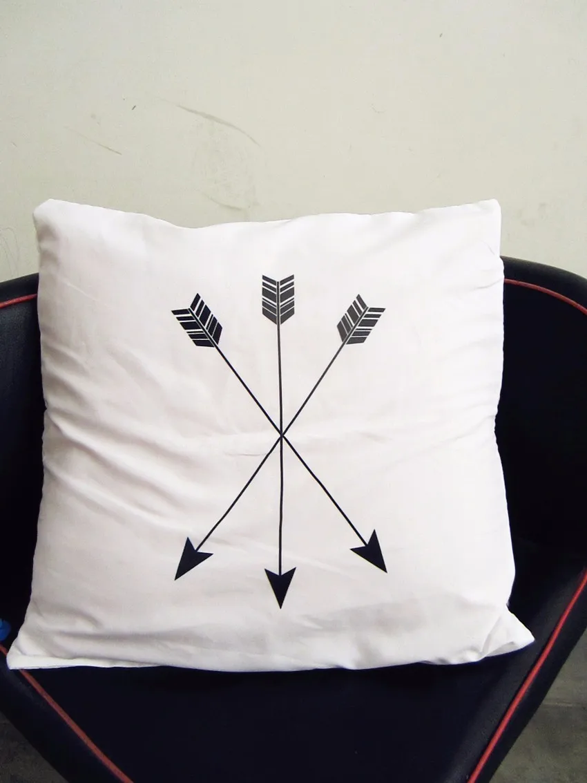 

45*45 cm Black White Arrows print Pillowcase ,free ship