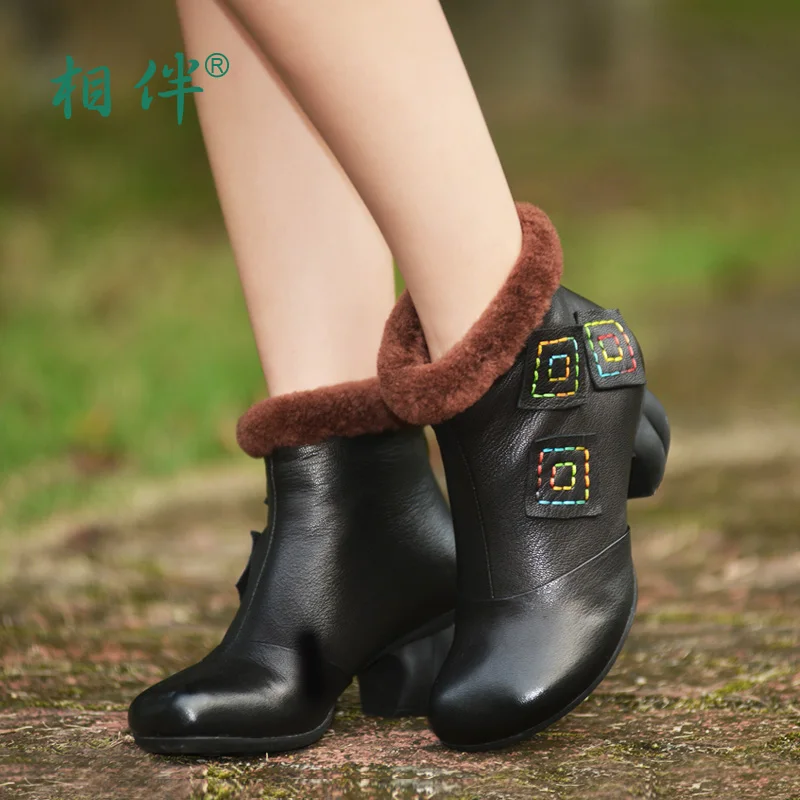 

Comfortable winter woman boots 2017 plush inner warm cotton boots female high heels round toe woman ankle boots for winter