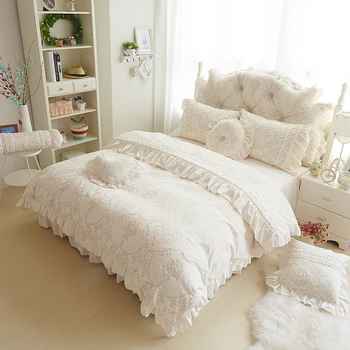 

Super soft and warm velvet bedding sets princess lace velvet coral fleece bed set with skirt three/four piece bedding sets