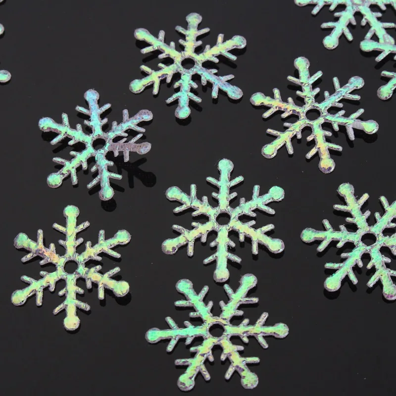 

300pcs Romantic Snowflake Shape Confetti Ornaments Scrapbooking Christmas Tree Decor Holiday Party Home Decor DIY Paper Crafts
