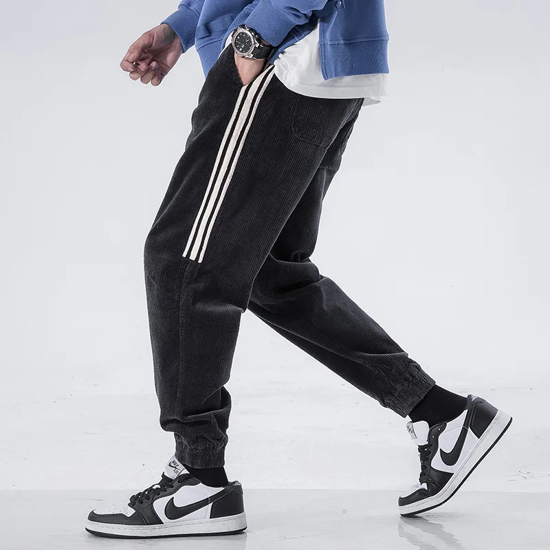 Japanese Style Fashion Men Jeans Loose Fit White Stripe Designer Corduroy Harem Pants homme Streetwear Hip Hop Joggers Pants Men