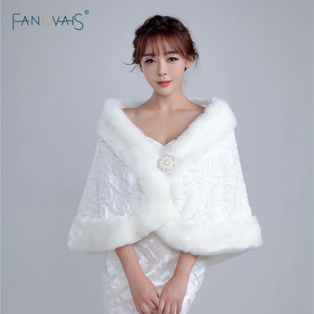 bridal wrap for winter wedding