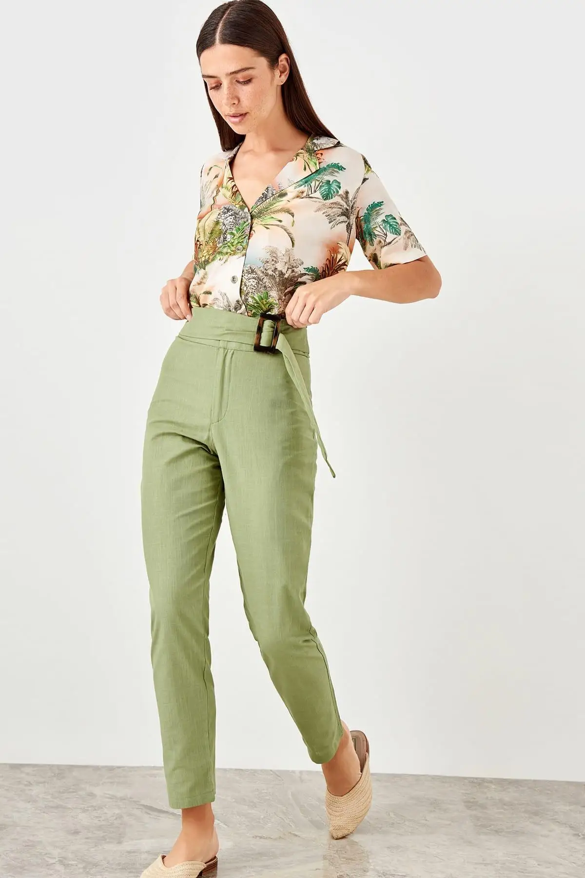 Trendyol Khaki Belt Detaylı Pants TWOSS19IE0113