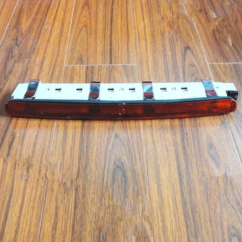 1 Piece Red High Mounted Stop Lamp Third Brake Lamp Light for Mercedes Benz C Class W203 2001