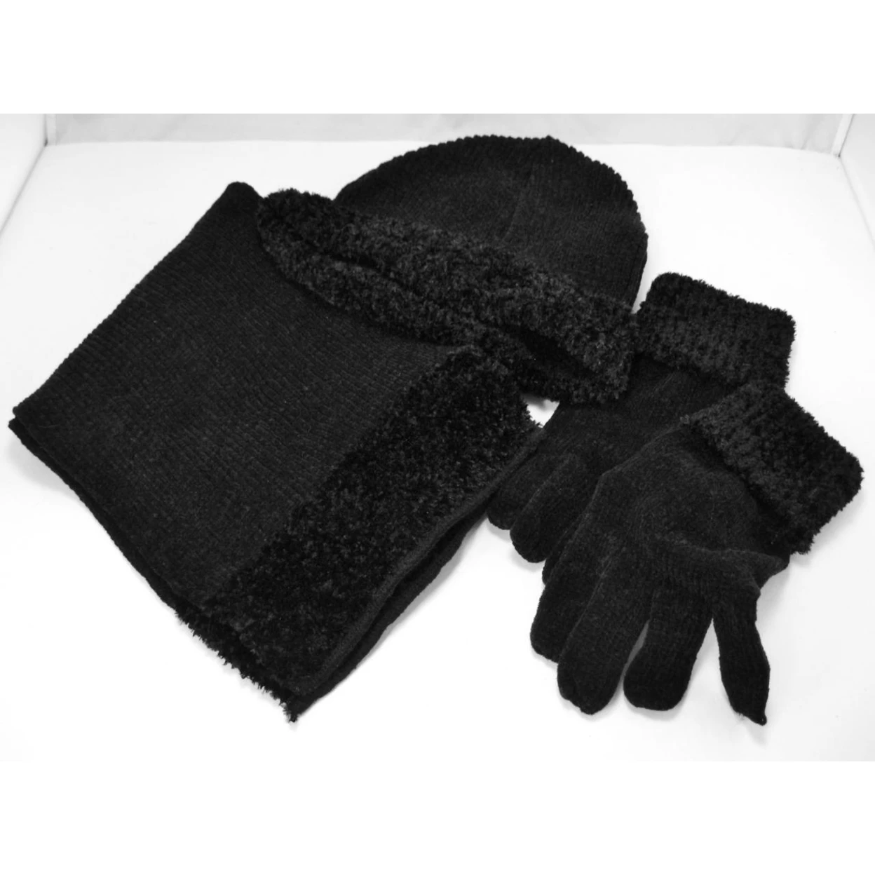 Scarf Beanie & Gloves Set Black NEW Women Soft & Beautiful