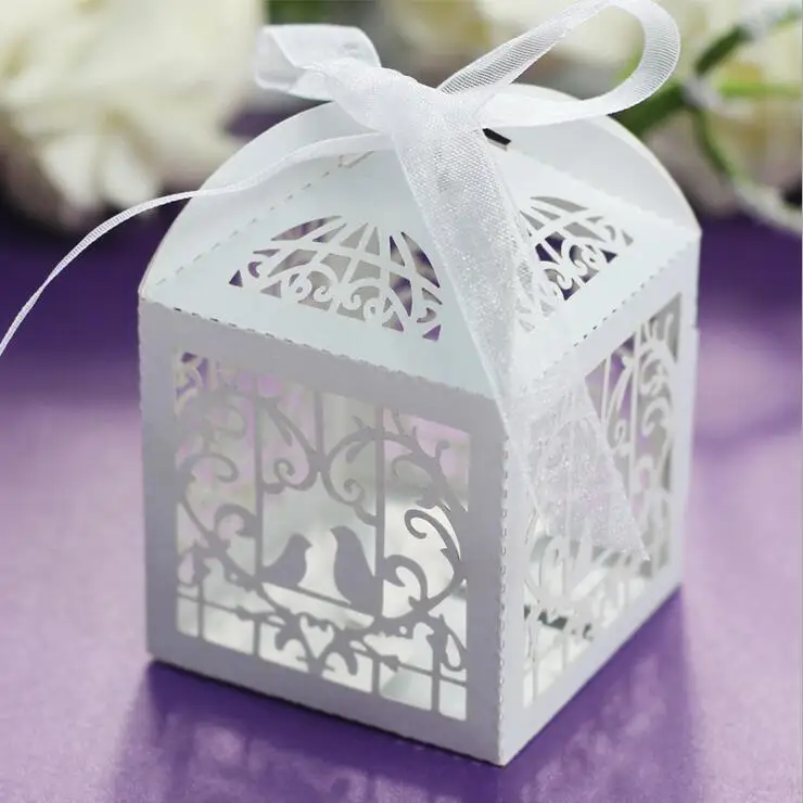 

100pcs Deluxe Party Wedding Favor Laser Cut Pearl Paper Ribbon Candy Boxes Gift Box Classical Bird Style