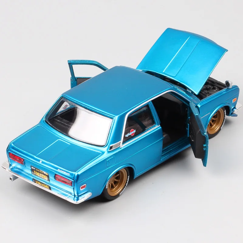 Классические весы Maisto 1/24 Nissan Datsun 510 1600 Bluebird 1971 металлические модели литья под давлением автомобили игрушки транспорт Миниатюрные для детей