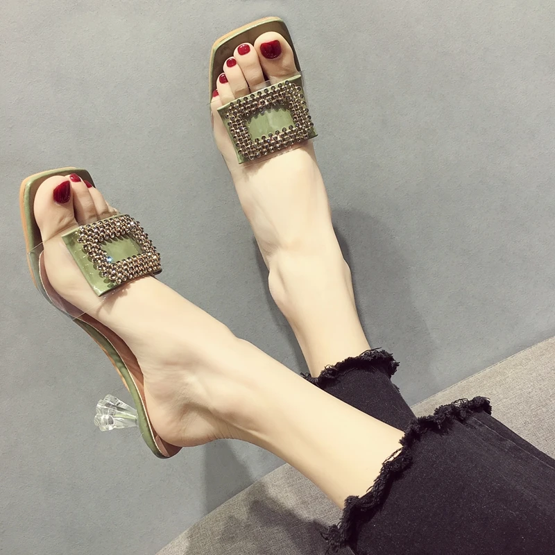 

Women's Shoes Slippers Outside the New Summer Fashion Coarse-heeled Diamond Square Button Transparent Plastic Crystal High-heele