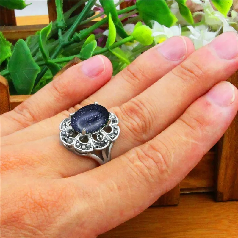 Oval Sequins Blue Stone Rings For Women Vintage Look Antique Silver Plated Rhinestone Plum Flower Fashion Jewelry TR691