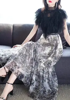 

2020 summer new retro print ruffled lace stitching dress