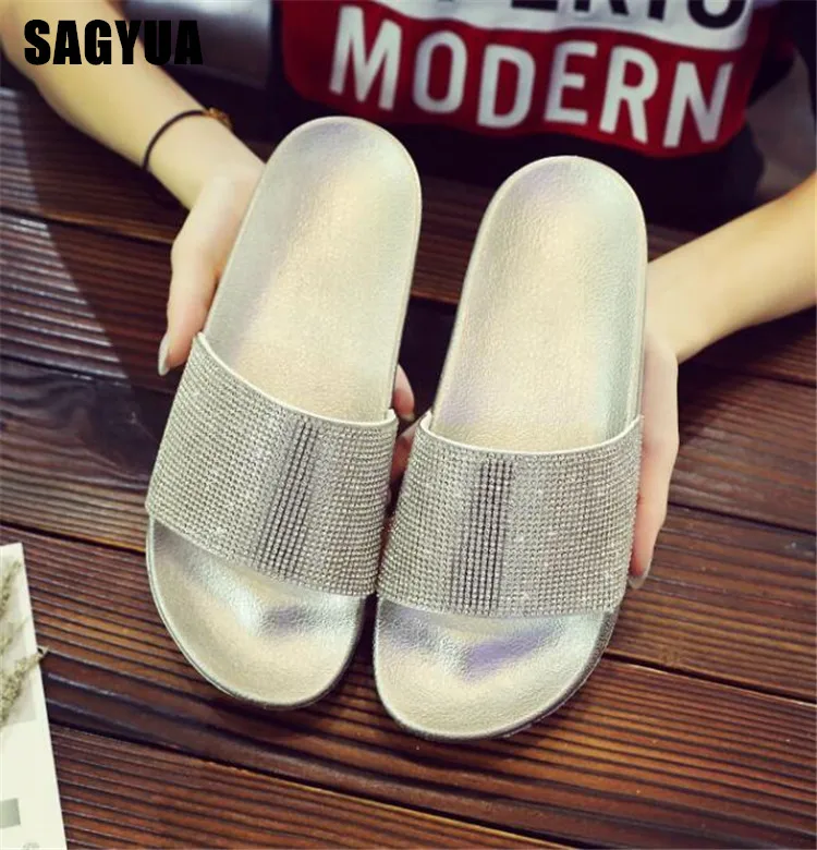 modern flat shoes for ladies