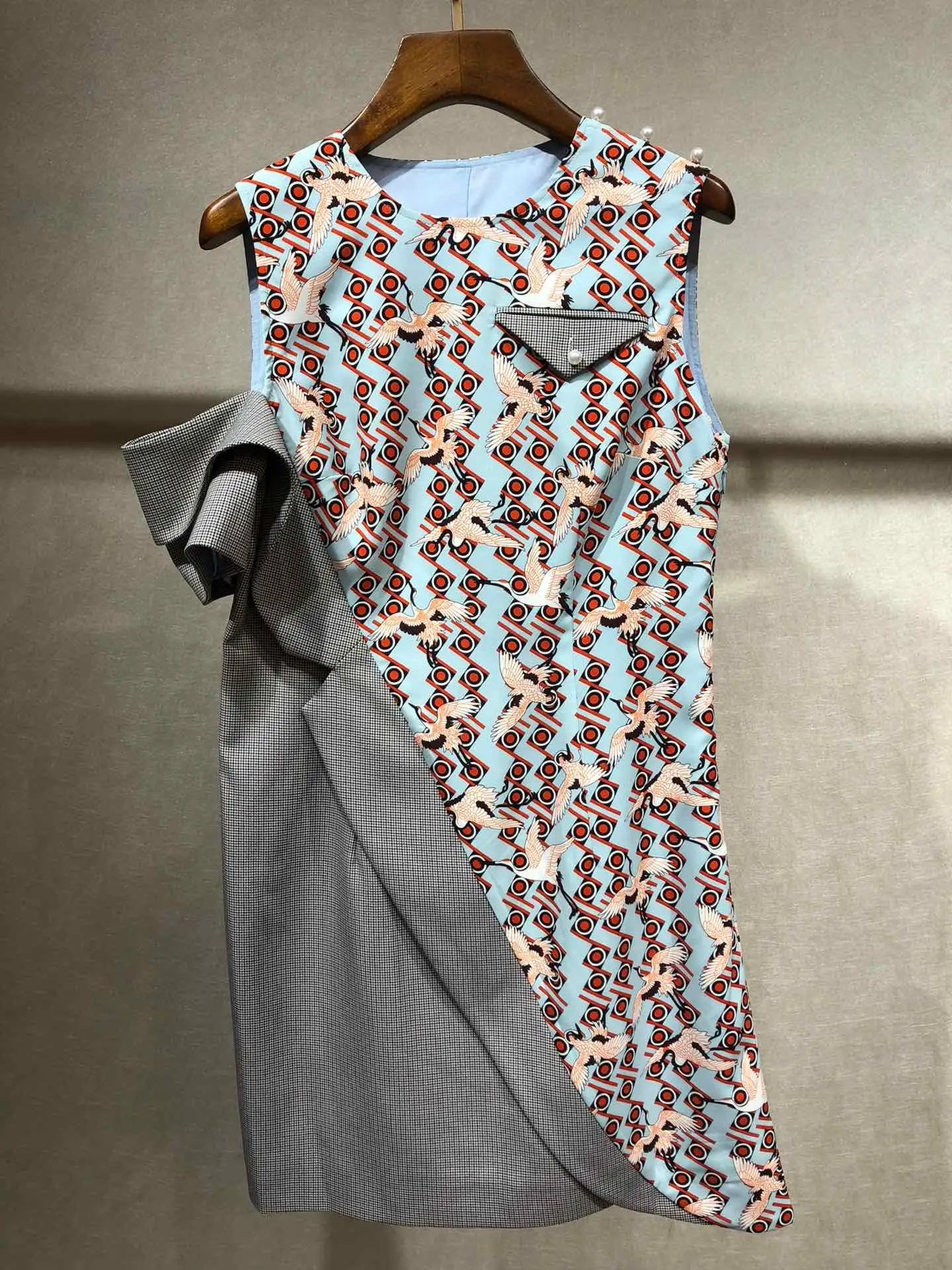 

2019 new ladies fashion sleeveless round neck asymmetric stitching print dress 0718