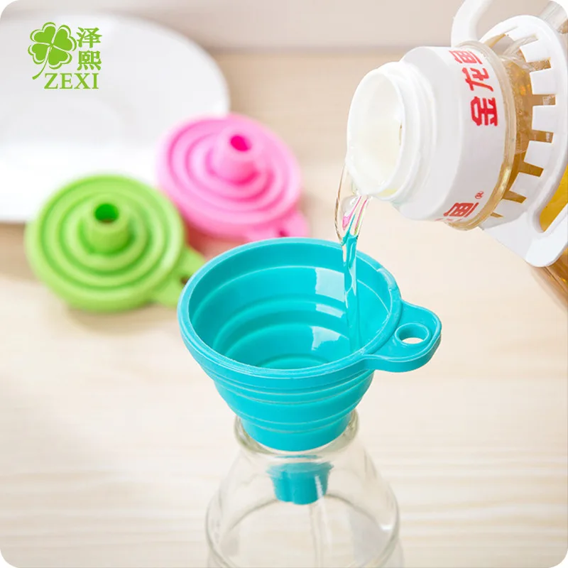 

2pcs Carry-on Case Phone Case Folding Funnel Food Grade Silicone Folding Telescopic Long-Necked Funnel Liquid Sub-Funnel