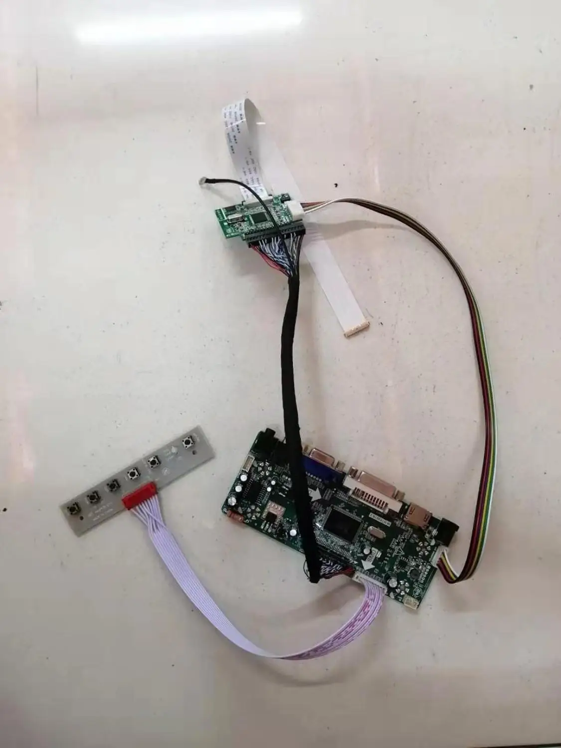 

Latumab New LCD LED Controller Driver Board Kit for B156HTN03.8 LED LVDS (HDMI+DVI+VGA) Free shipping