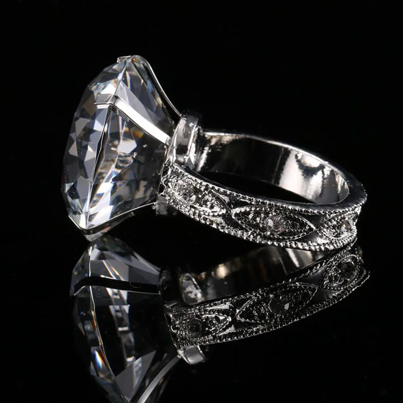 40mm Crystal Glass Diamond Napkin Rings Romantic Table Decoration Crafts Wedding Banquet Dinner Party Home Ornaments Gifts