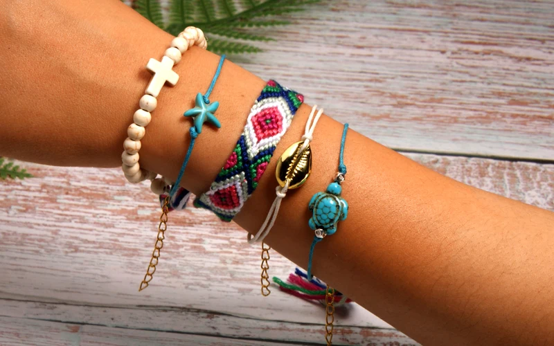 MOON GIRL 5 Pieces Puka Shell Bracelet Set Turtle Starfish Cross Beads Boho Weave Bracelet for Women Friendship Jewelry Dropship