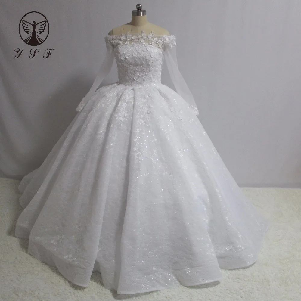 

Classic Robe De Mariee Boat Neck Appliqued Beaded Flowers Lace Long Sleeve Ball Gown Princess Wedding Dresses