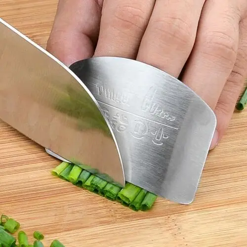 

UK STOCK Kitchen Stainless Steel Finger Protector Hand Cut Safe Guard Knife Tool