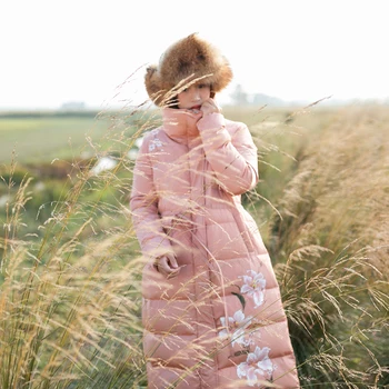 

2017 new winter Cotton Retro collar waist long thick art printing white eiderdown jacket female