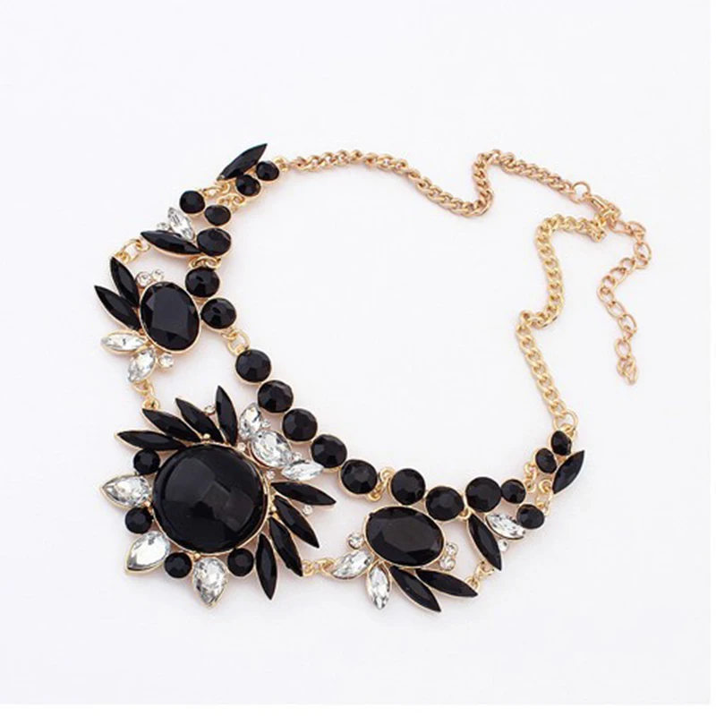 

Fashion Style Short Section Big Crystal Chokers Necklaces 6 Colors for Selection Women Classic Fashion Jewelry