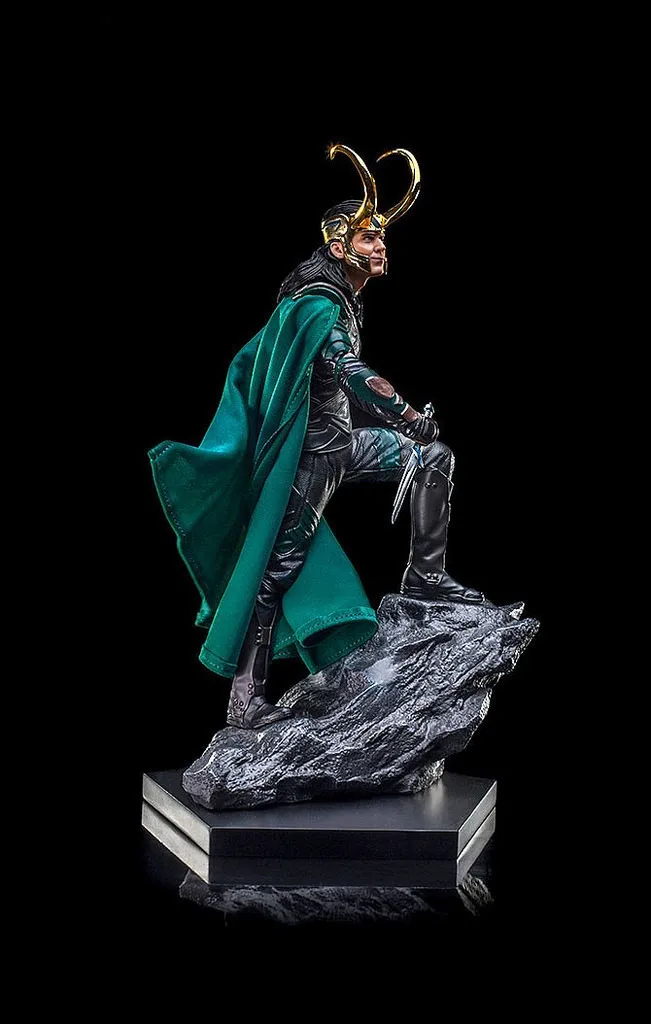 PVC Figure Collectible Model Toy Marvel Thor 3 Ragnarok Loki Statue 