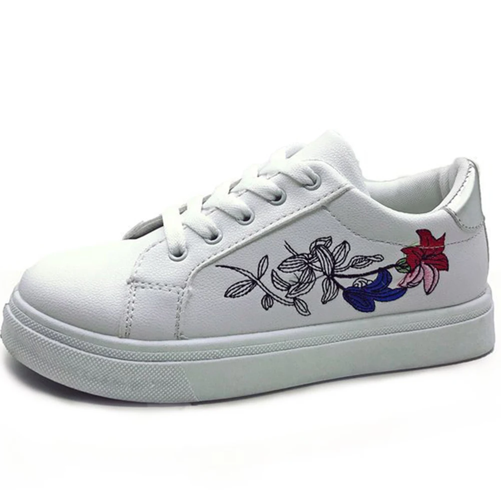 

2018 Women's Flats Casual PU Leather Chinese Traditional Embroidery Leisure Footwear Lace Up Flowers Teenage Girls Flat Shoes