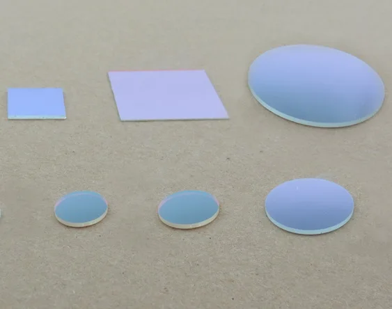 

Neutral spectroscopic lens 80-20, D12.7*1mm, visible band - other bands can be customized