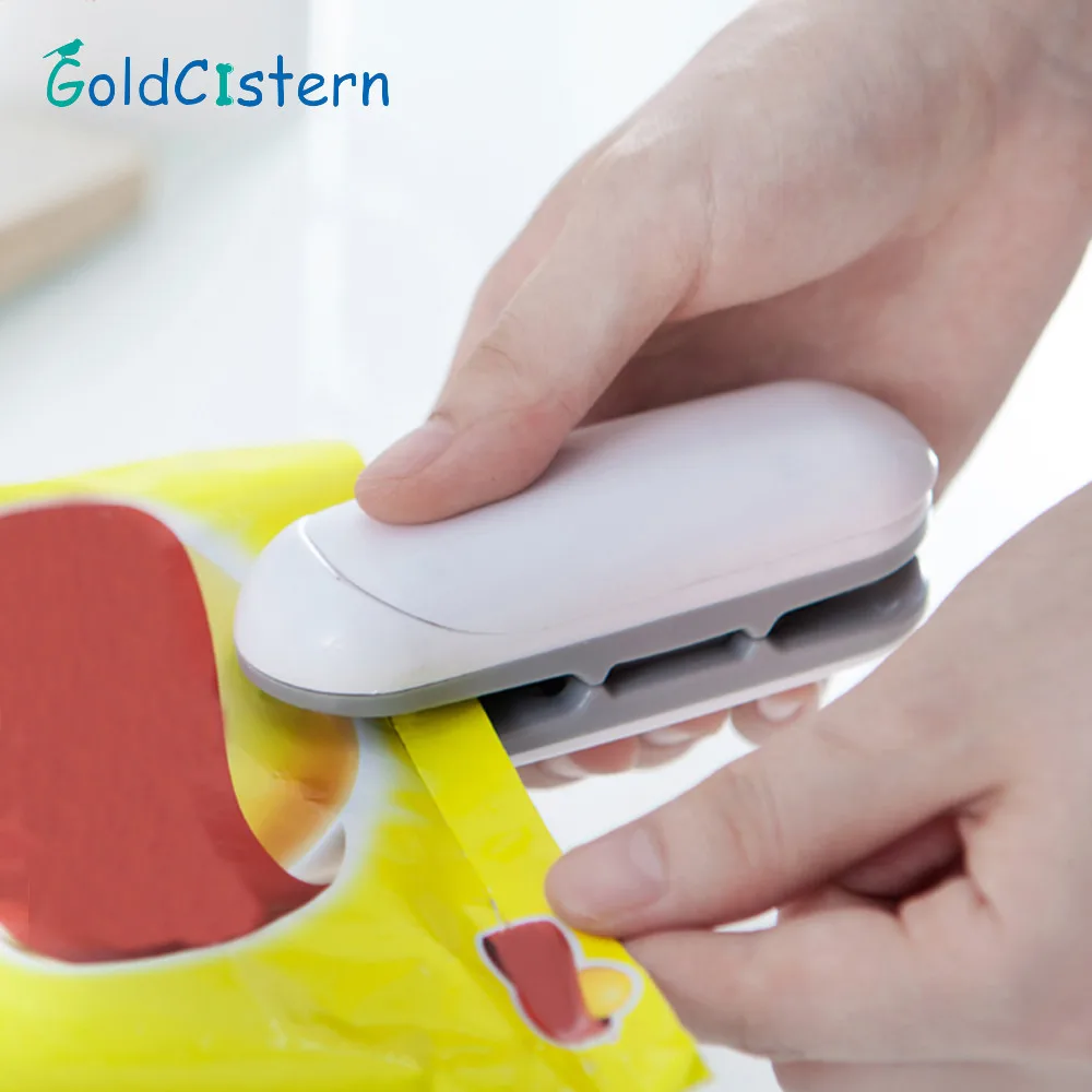 

Houshold Portable Sealing Machine Mini Snack Bags Heat Sealer Vacuum Food Preservation Capper BagsPacking for Kitchen Appliances