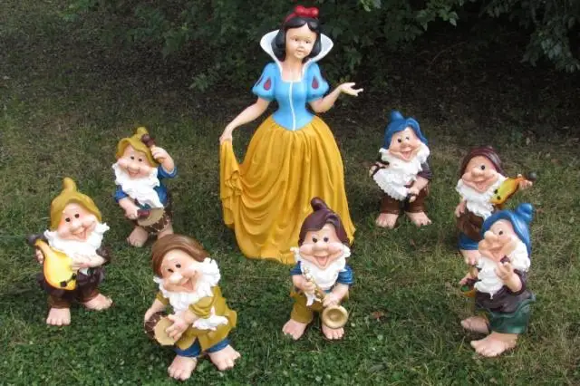 seven dwarfs garden ornaments