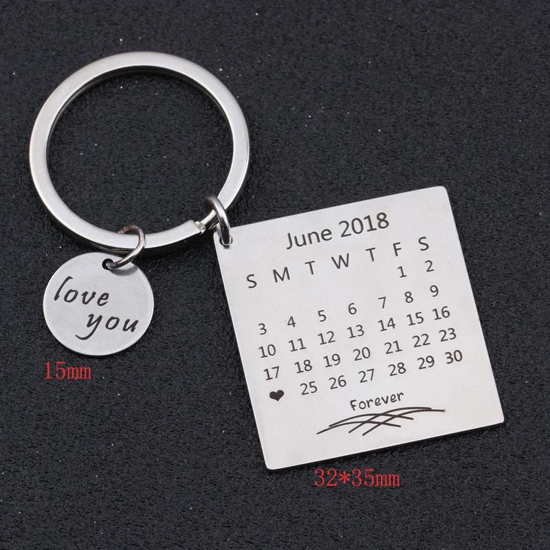 Брелок с гравировкой Forever Love Calender можно персонализировать на заказ день рождения