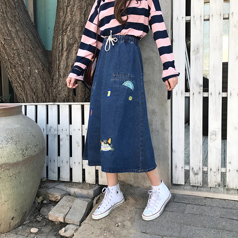 

2019 New Fashion Women Long Denim Skirts With Pockets Female Big Hem High Waist Skirt Casual Embroidery Cartoon Cat Jean Skirts