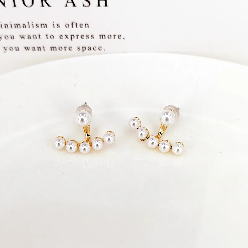 

Pearl earrings female Japanese and Korean simple and delicate mini earrings female temperament