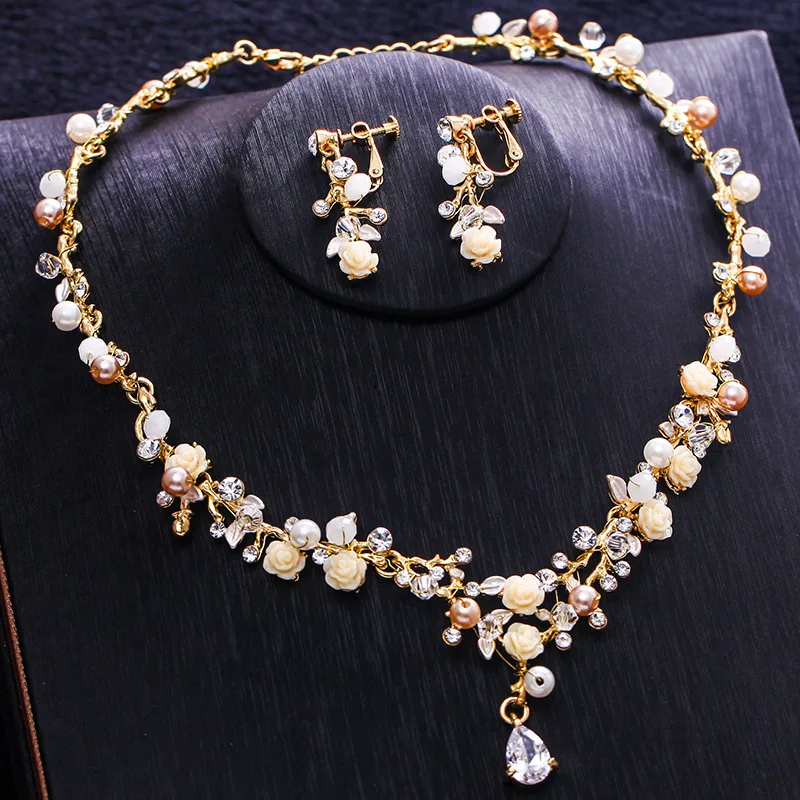 

Korean Simple Golden Bride Necklace Earrings Two-Piece sets Wedding Necklace hair Accessories