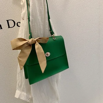

The new style of fresh and fresh single-shoulder bag fashion air texture slant with small square wrap tide