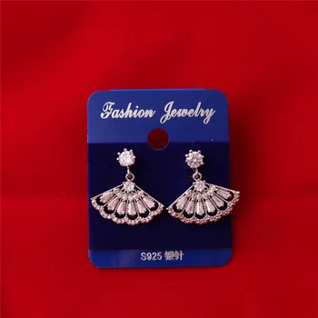 

Female Earrings Fan Shape Design Sparkling Crystals High Grade Fascination Jewelry Copper Dropshipping